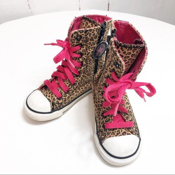 converse pink leopard print